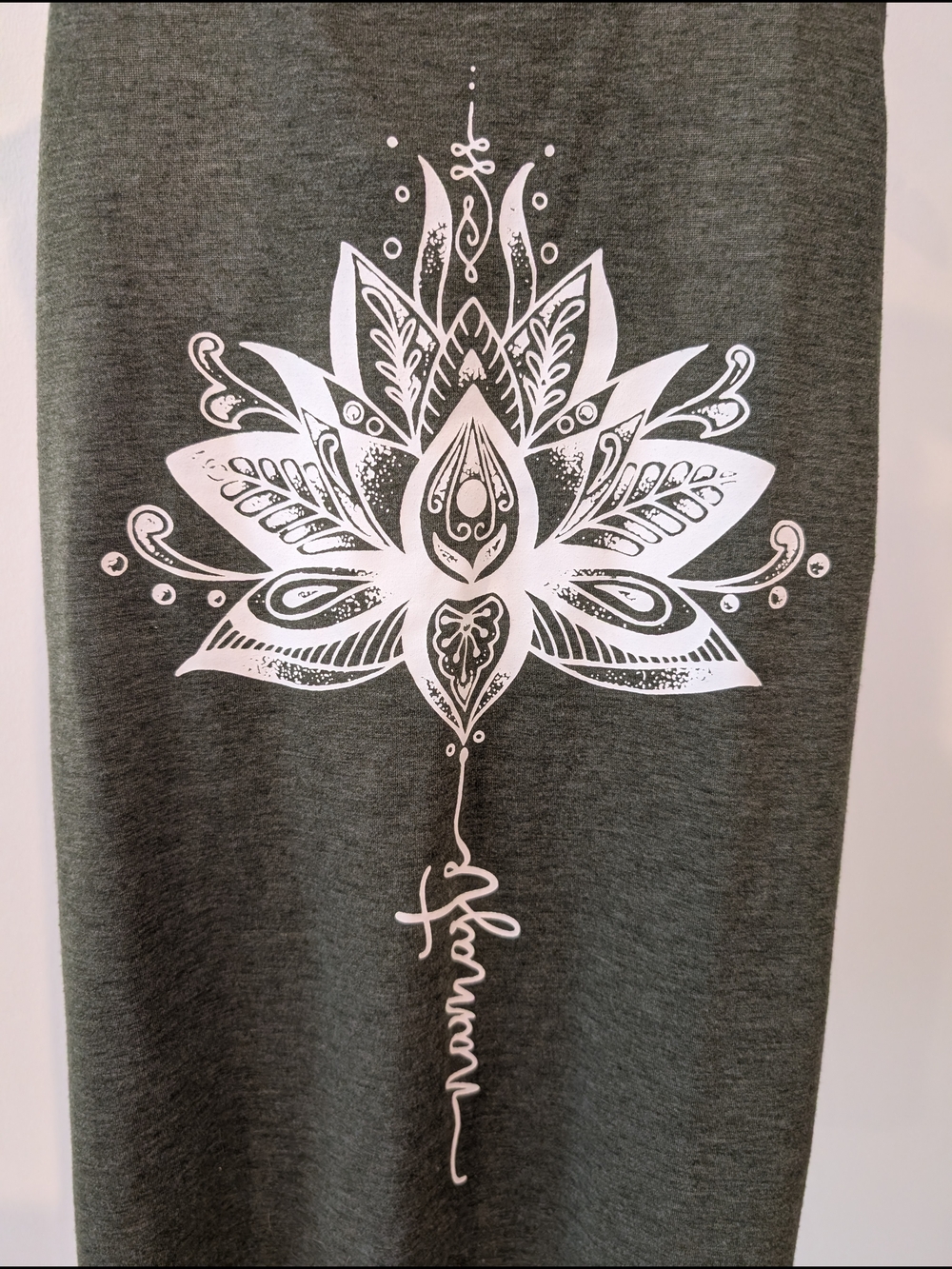 Women's Dark Green Racerback Tank with White Lotus Namaste Yoga Medium - Picture 2 of 9
